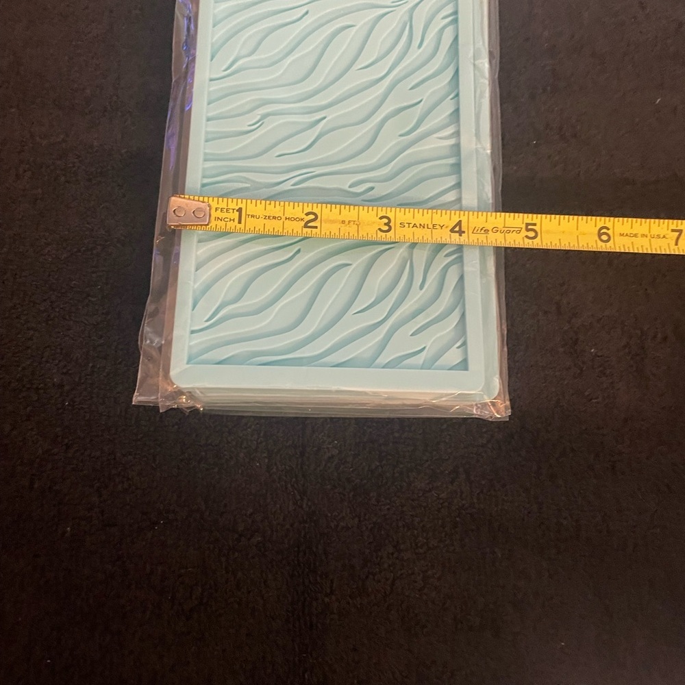 NIP Lot of 3 Celebrate It Blue Wave Embossing Silicone Mold - Picture 4 of 6